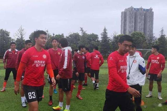 江南体育平台- 科隆俱乐部启动百年纪念计划，传奇球星集体亮相  